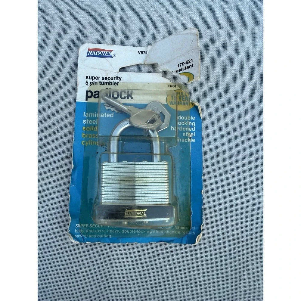 National padlock NIP unused V675 5 Pin Tumbler Vintage Laminated Steel
